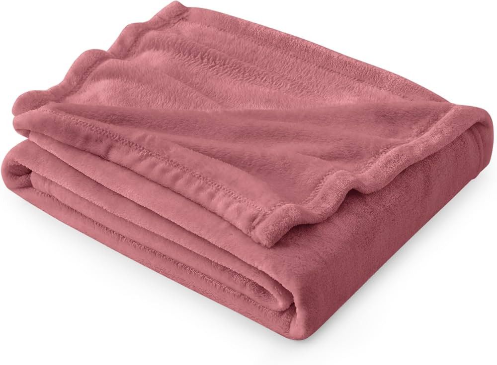 Bedsure Fleece Throw Blanket for Couch Rose Pink - Lightweight Plush Fuzzy Cozy Soft Blankets and... | Amazon (US)