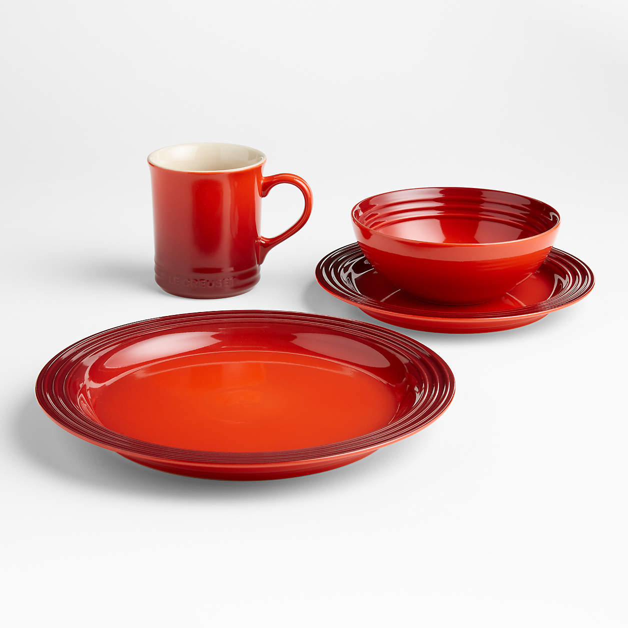 Le Creuset Cerise Dinner Plates, Set of 4 + Reviews | Crate & Barrel | Crate & Barrel