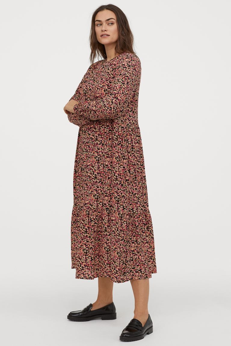 Crêpe dress | H&M (UK, MY, IN, SG, PH, TW, HK)