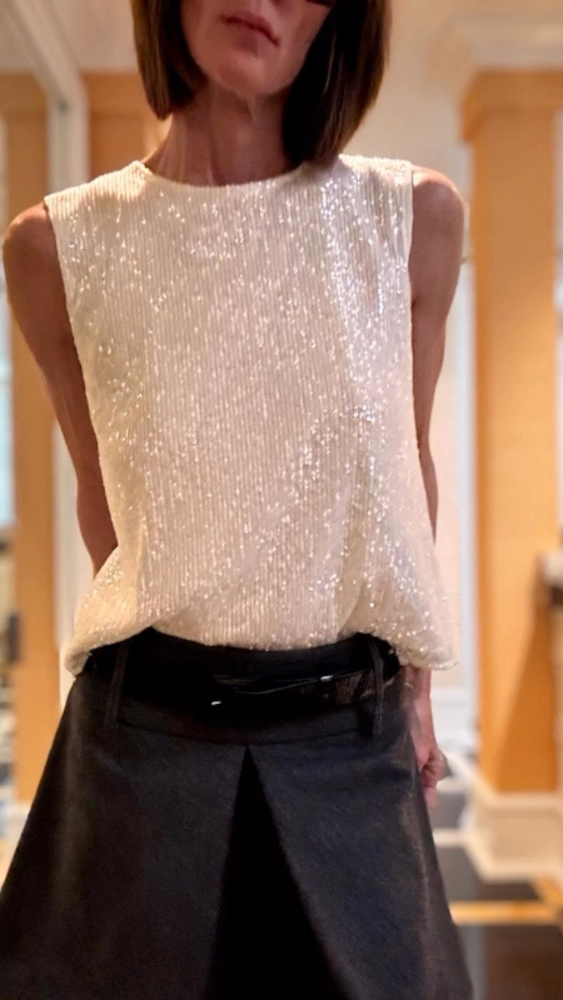 Beautiful open back sequin top 

#LTKNYFW #LTKMostLoved #LTKOver40