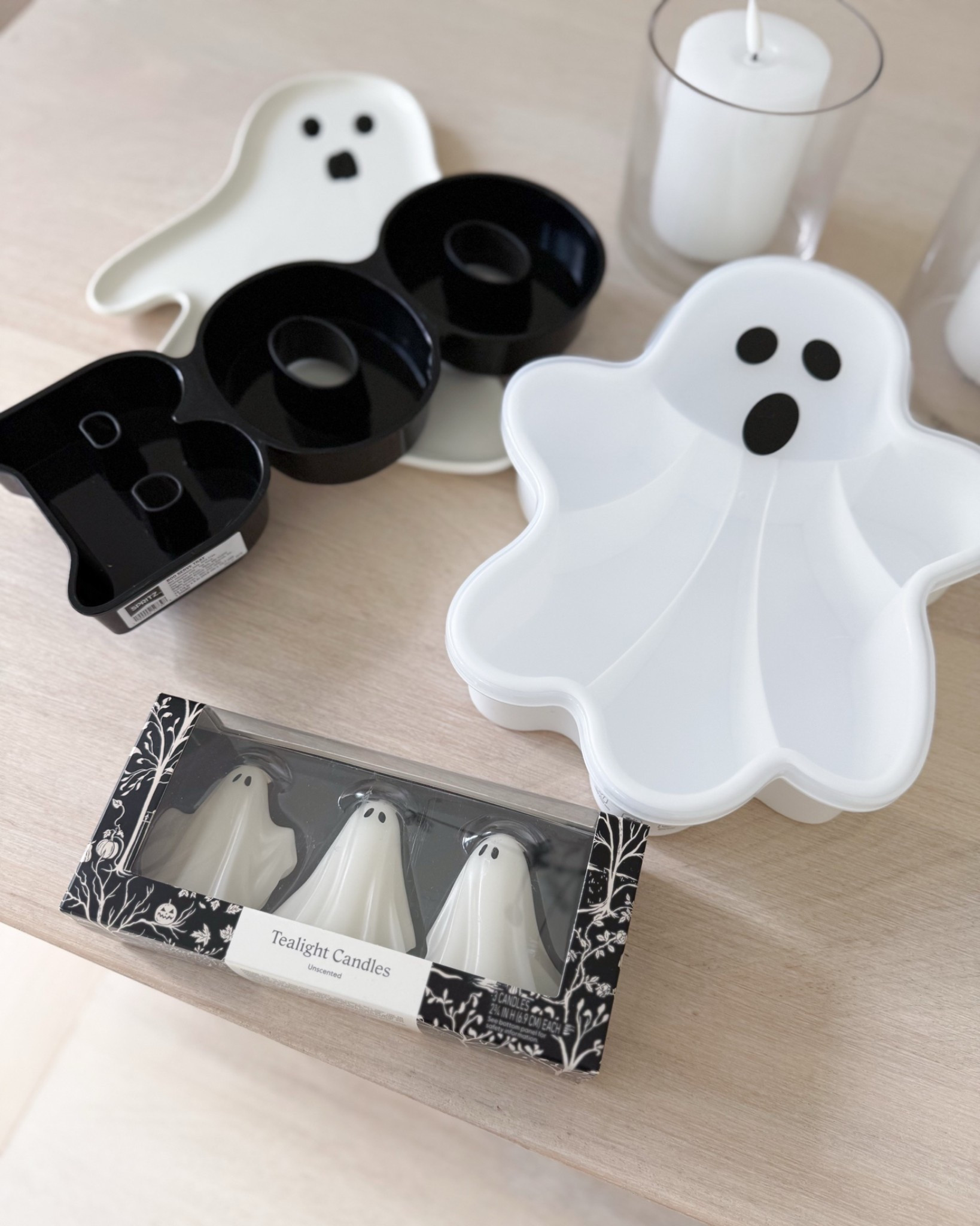 NEW! Target just dropped new Halloween & it’s all so cute!

Fall entertaining, ghost candles, snack box, candy storage, boo tray, ceramic plate, Halloween party, target, new arrivals, cook with color, Hyde and eek, threshold, fancythingsblog

#LTKSeasonal #LTKHome