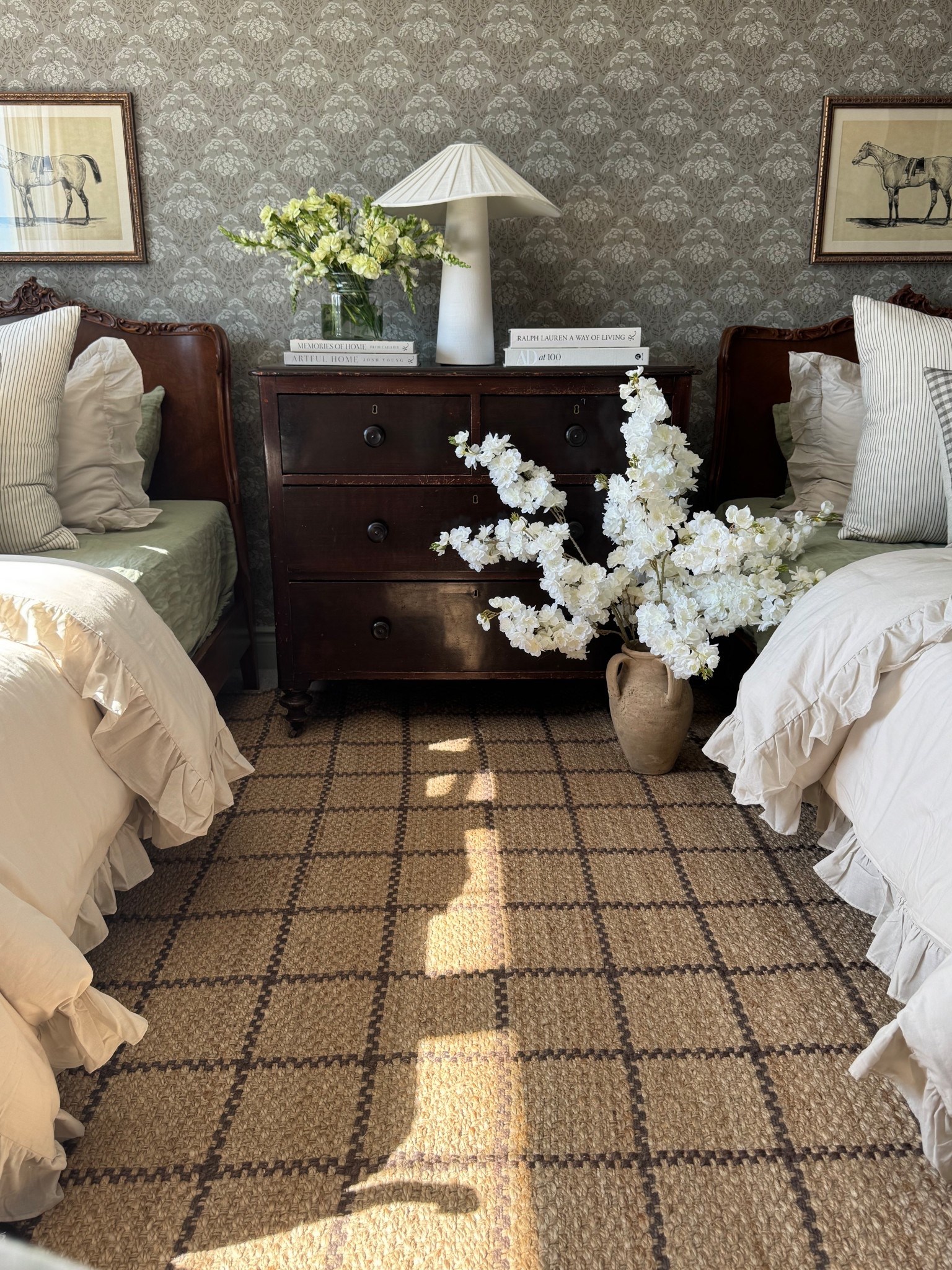 Nothing says spring like ruffles and flowers 

#LTKspring #LTKstyletip #LTKcasa