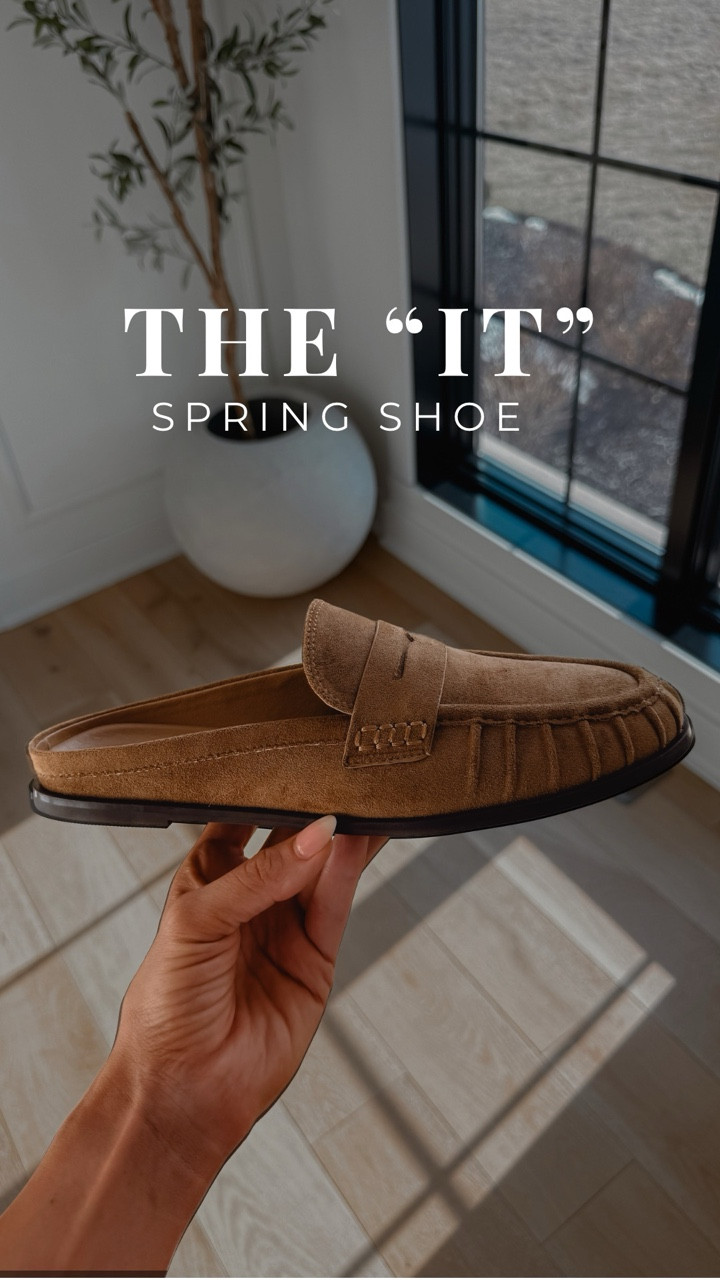 The “it” shoe for spring is this mule 🤍 I spotted a pair at Nordstrom for $150 and couldn’t justify the price… so I found an almost identical option on Amazon for less than half the cost. Only $49!



#LTKootd #LTKSaleAlert #LTKmomlife