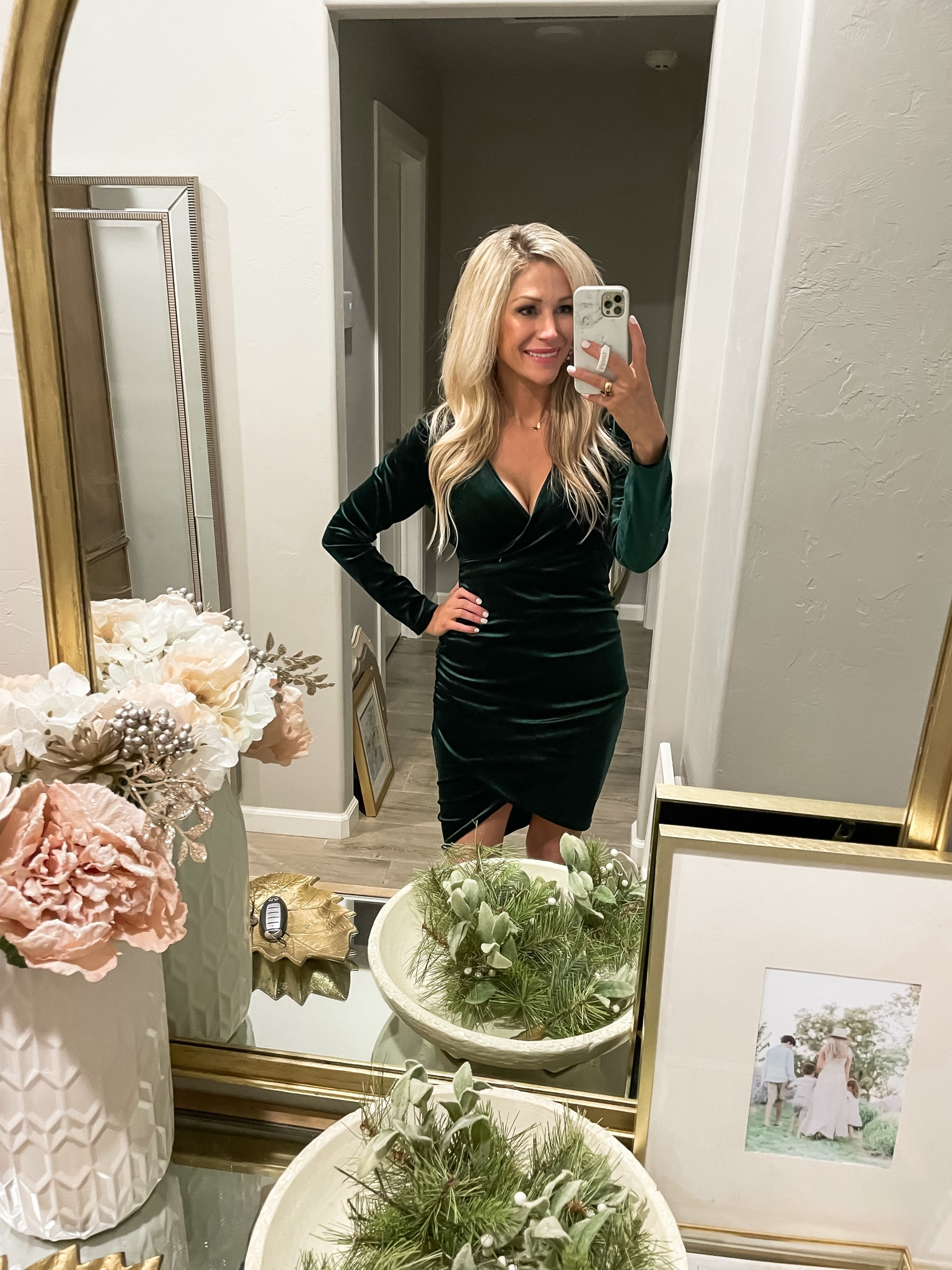 Green velvet holiday dress! Wearing a medium, but a small would of fit best!
Christmas dress
Holiday outfits 

#LTKCyberWeek #LTKStyleTip #LTKHoliday