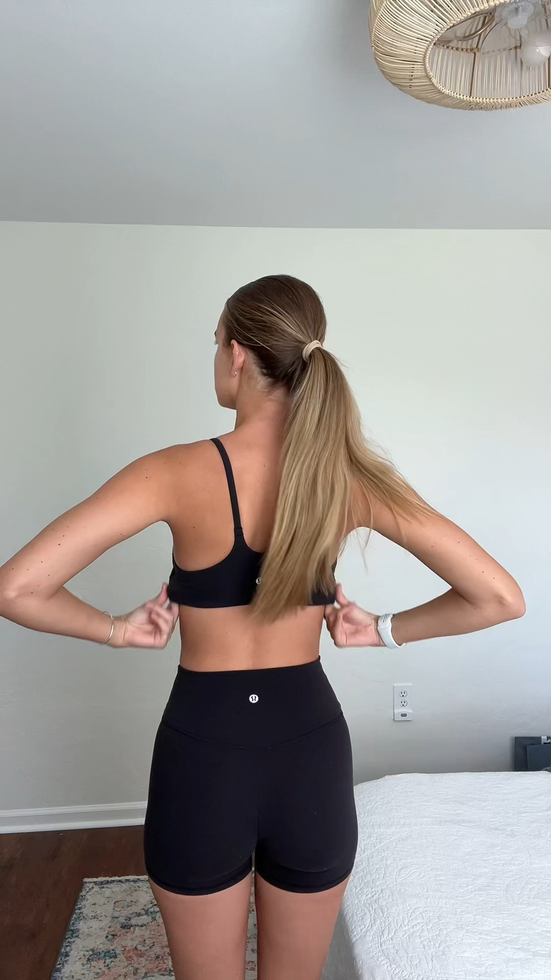 New align set is from lululemon dog hair is from Ruby, the corgi ♥️🐶


#LTKVideo #LTKActive #LTKFitness