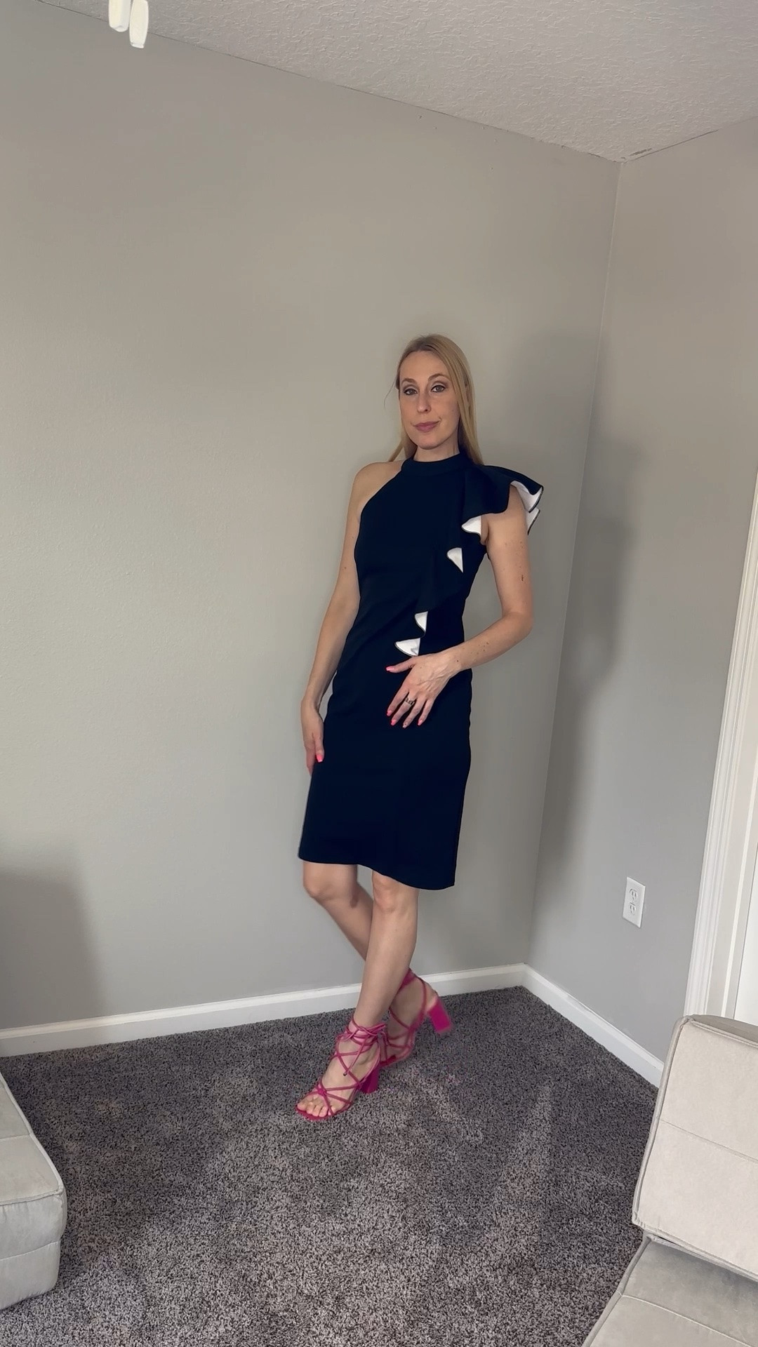 Beautiful summer work dress 
💓 the ruffle on the one side gives it a bold and fun look
💓 it does have some stretch
💓 wearing size small, fits true to size and I am 5’10”
💓 SHEIN fashion, SHEIN under $100 find
