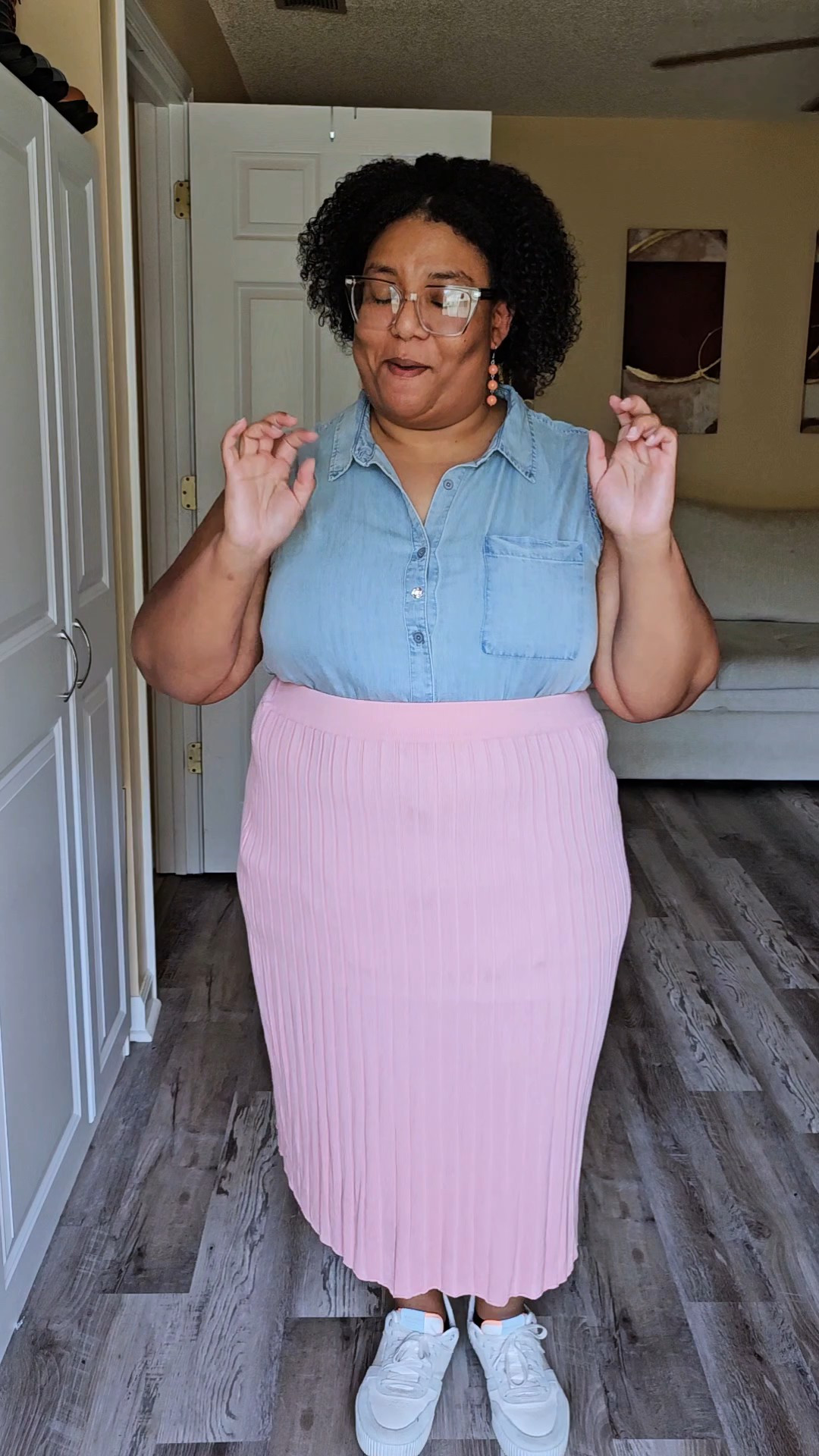 Walmart shirt for under $10!!! I'm wearing an XXL.

#LTKPlusSize #LTKFindsUnder50 #LTKSaleAlert