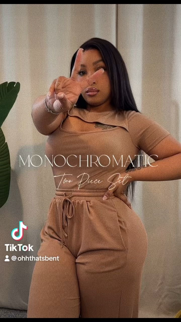 Easy classic outfits!! A staple set! Paired with my adidas 😍🤌🏽💋

#LTKFindsUnder50 #LTKStyleTip #LTKShoeCrush