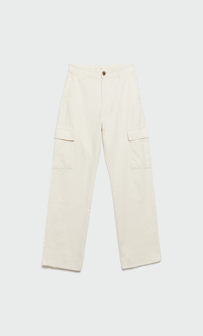 Straight fit cargo trousers - Women's fashion | Stradivarius United Kingdom | Stradivarius (UK)