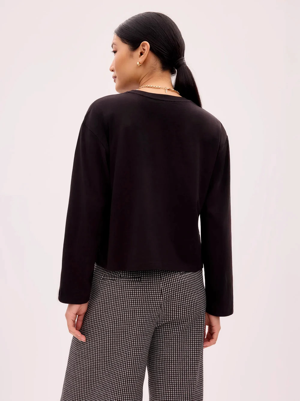 Black Long-Sleeved Organic Cotton T-Shirt | Ro&Zo