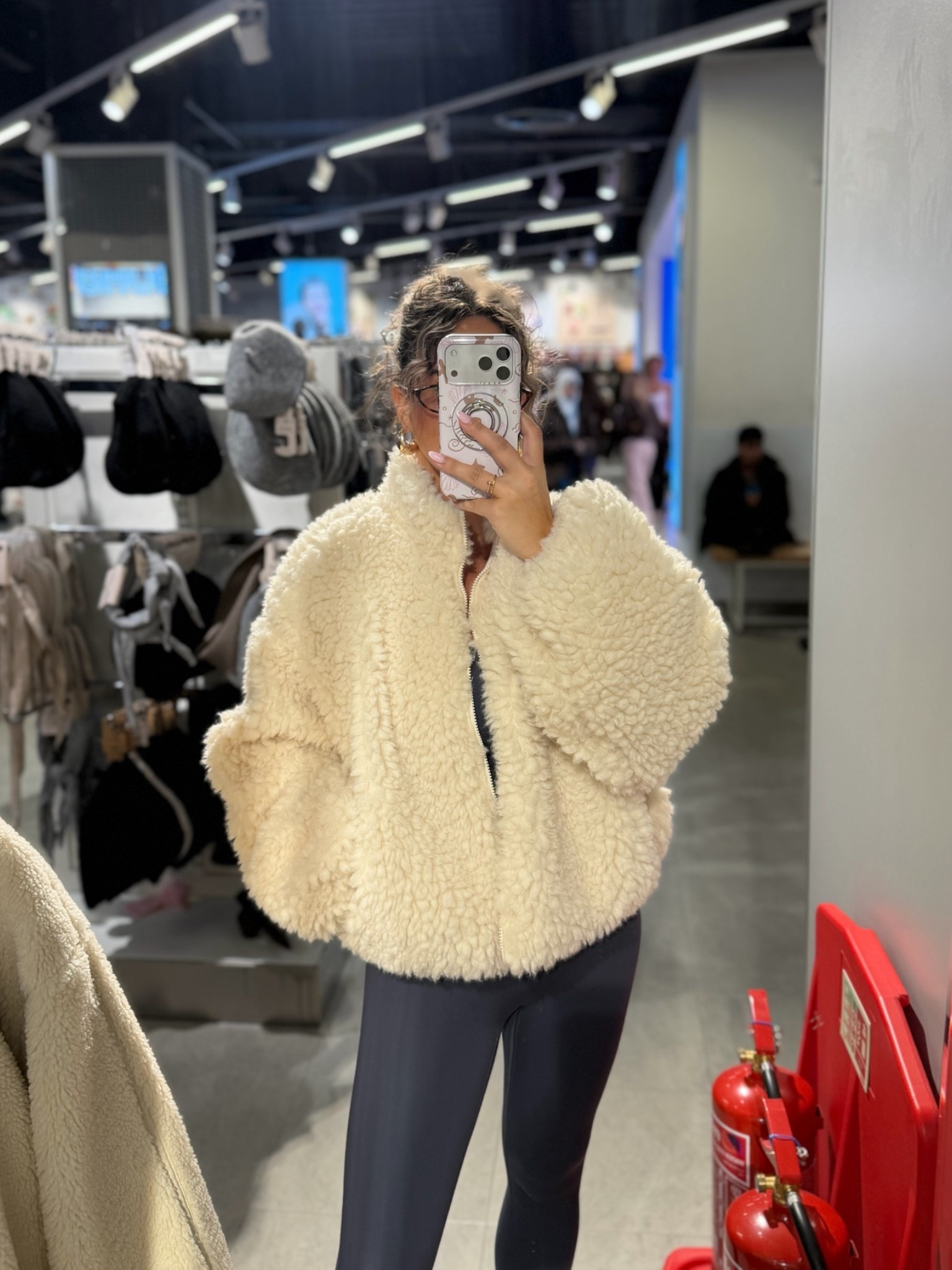 Primark Shearling jacket 🧥 I’m wearing a size small (I’d say it’s an oversized fit)

Primark finds, new in Primark, autumn jackets, both jacket, shearling jacket

#LTKautumn #LTKstyletip #LTKeurope
