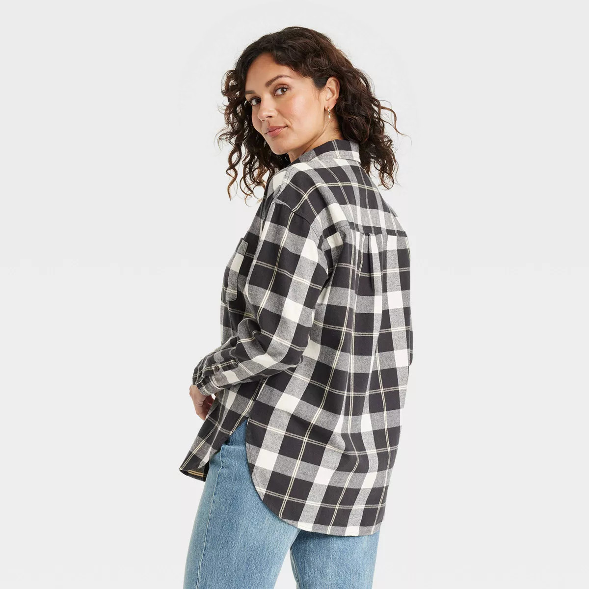 Women's Long Sleeve Flannel Button-Down Shirt - Universal Thread™ | Target