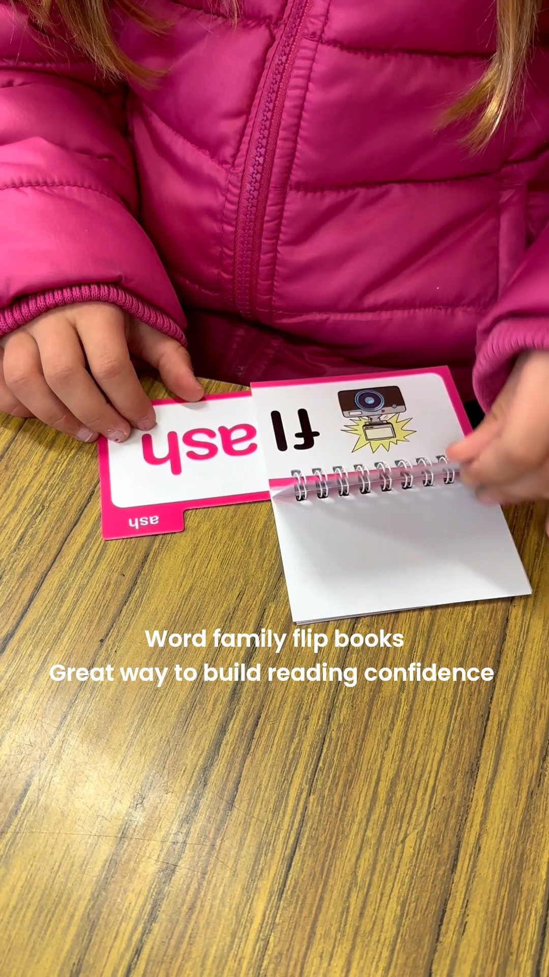 Word family flip books are a great way to build reading confidence! My students love them 📚

#LTKKids #LTKdayinmylife