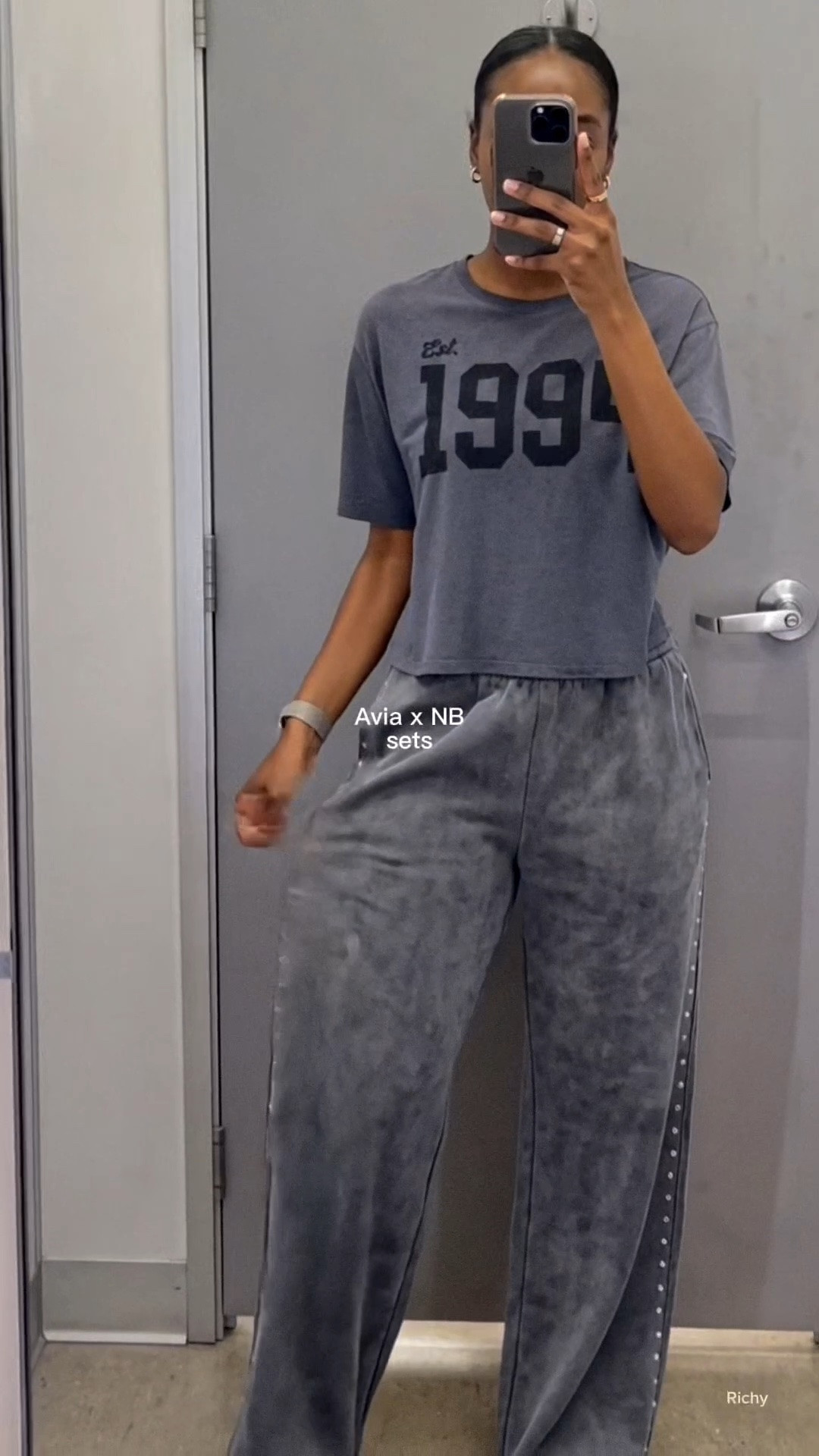 🖤Shirt $9.94 #walmartfinds
🤍Pants $16.98 
👟Shoes $29 🔥 #graphictee #noboundaries

#LTKSaleAlert #LTKootd #LTKmomlife