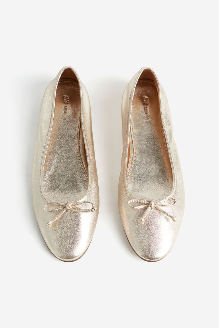 Leather ballet pumps - Gold-coloured - Ladies | H&M GB | H&M (UK, MY, IN, SG, PH, TW, HK)