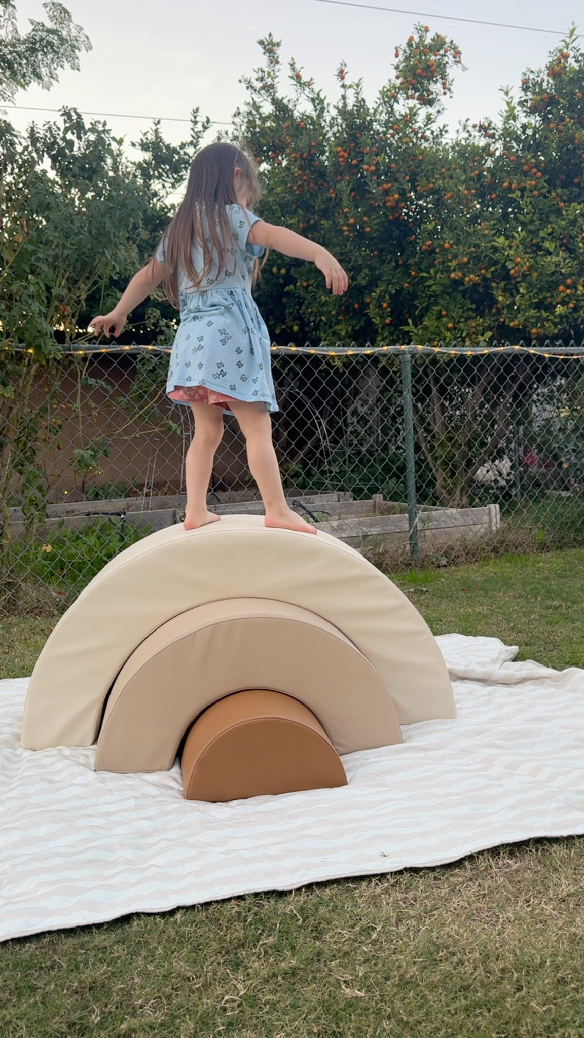 It’s been a few days & they are still obsessed with the stackable arc set 🙌🏻 total mom win ! Not shown is once we brought it inside they turned the pieces to the side and it was a store / cash register area . Then when that fizzled the arc pieces came U shaped chairs they wobbled in … for at least 45 mins !!! So impressed with the quality of the vegan leather and sturdiness of the inner foam. Can’t wait to see how they utilize the rainbows today as I prep the sides for Thanksgiving 🦃 