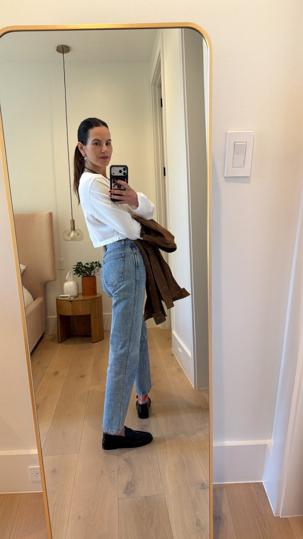Styling my Bryce wash Khaite jeans for spring! 

Women’s fashion, spring fashion, spring style, spring outfits, spring outfit inspo, spring ootd, women’s spring outfit, winter to spring style, winter to spring transitional outfit, chic style, mom fashion, mom style, straight leg jeans, high rise jeans




#LTKOver40 #LTKootd #LTKSeasonal