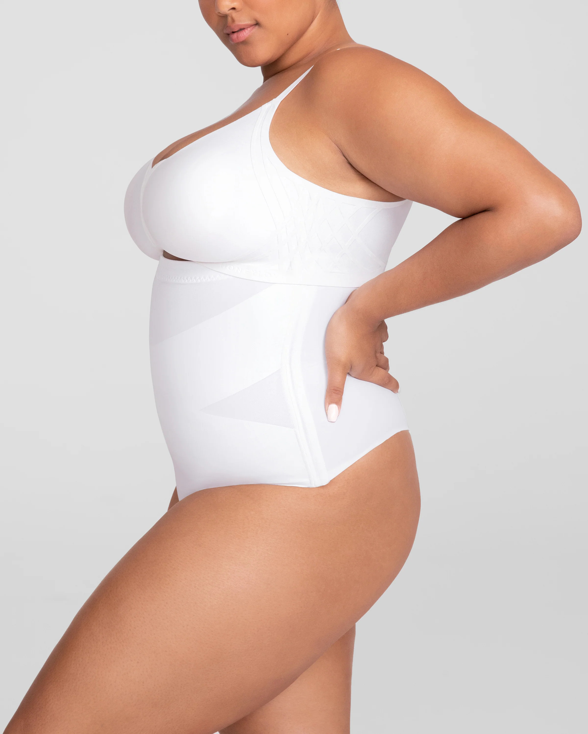 SuperPower Thong | Honeylove