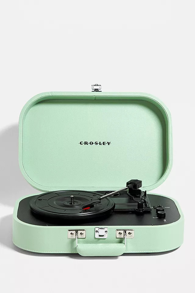 Crosley Mint Discovery Portable Bluetooth Turntable | Urban Outfitters (EU)