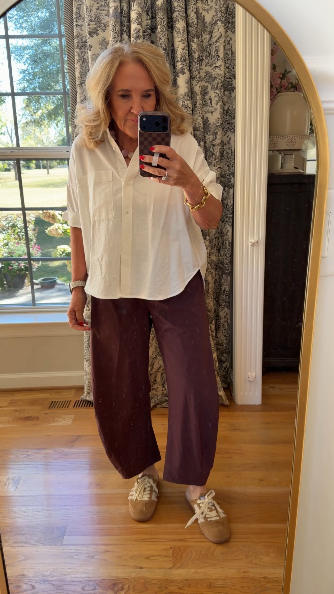 Top size small bottom size 10, petite
Sneakers true to size
I finished my hair by using the wand on the Dyson air wrap and I just love it

#LTKOver40 #LTKootd #LTKPetite