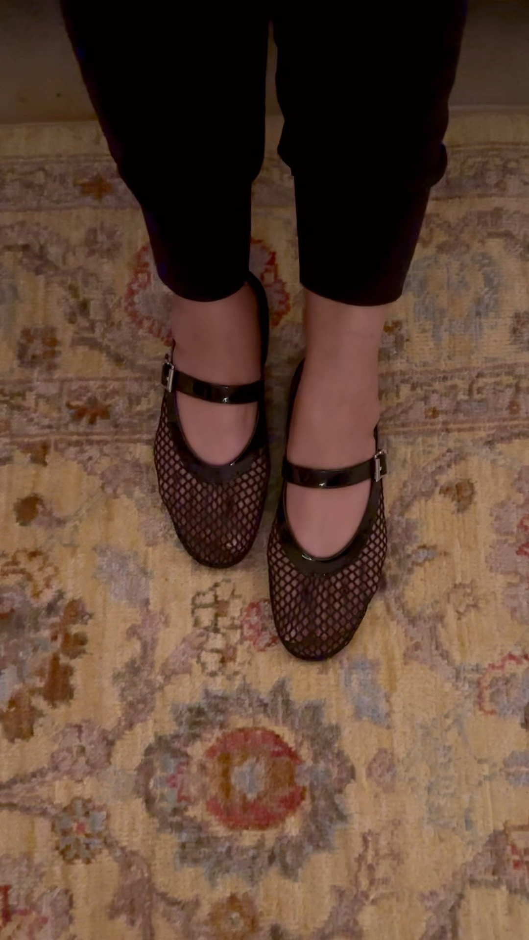 These mesh ballerina shoes are a dupe—super comfortable!

🩰🖤