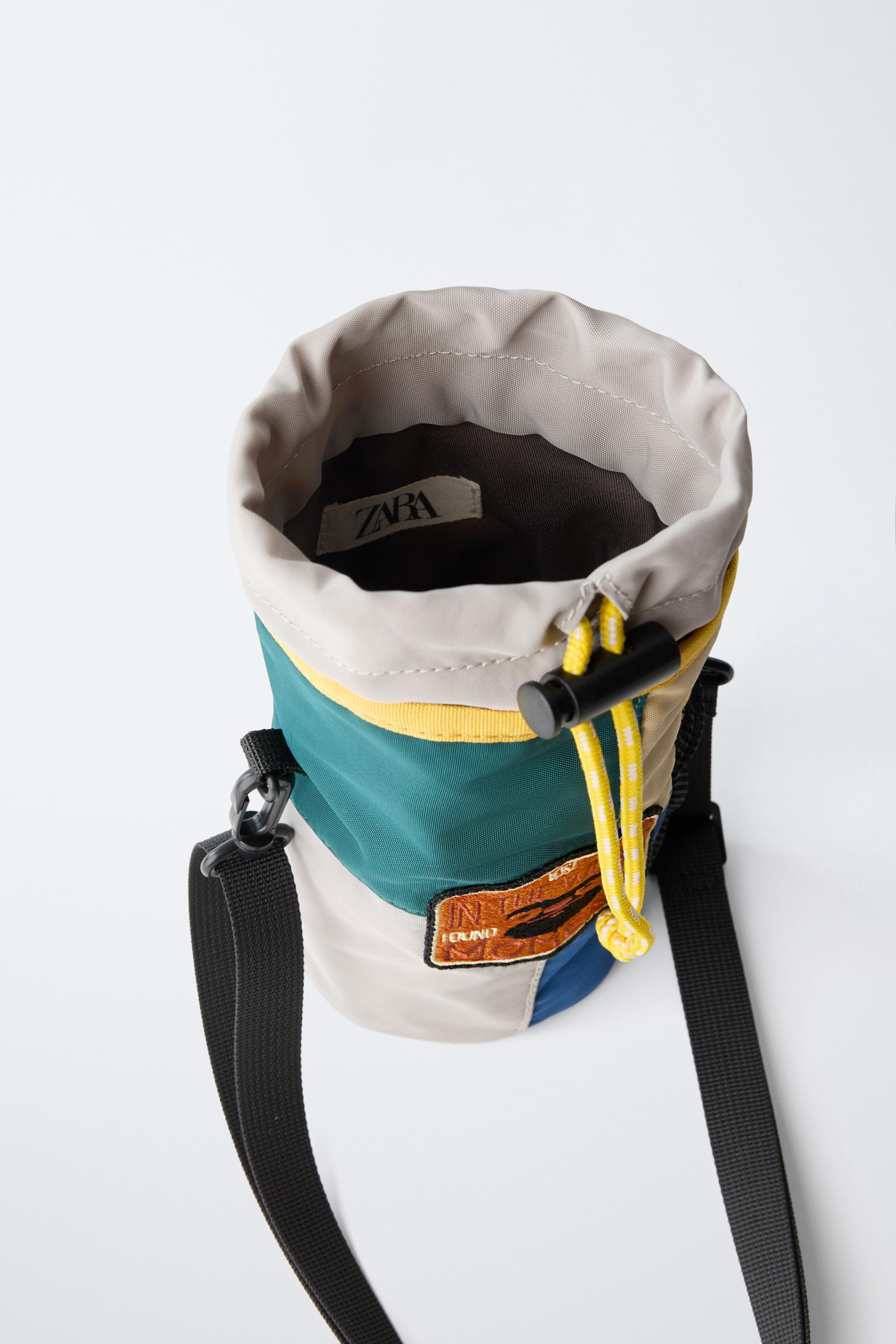 TECHNICAL BOTTLE CARRIER | Zara US