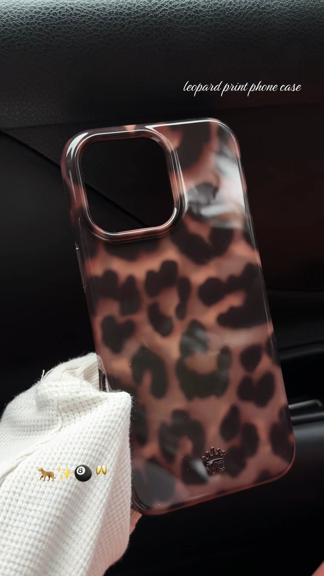 this glossy leopard phone case from @velvetcaviar is EVERYTHING 🐆✨ 

#fallvibes #iphonecase #leopardprint #glamour #leopardprintphonecase #magsafecase #velvetcaviar

#LTKU #LTKdayinmylife