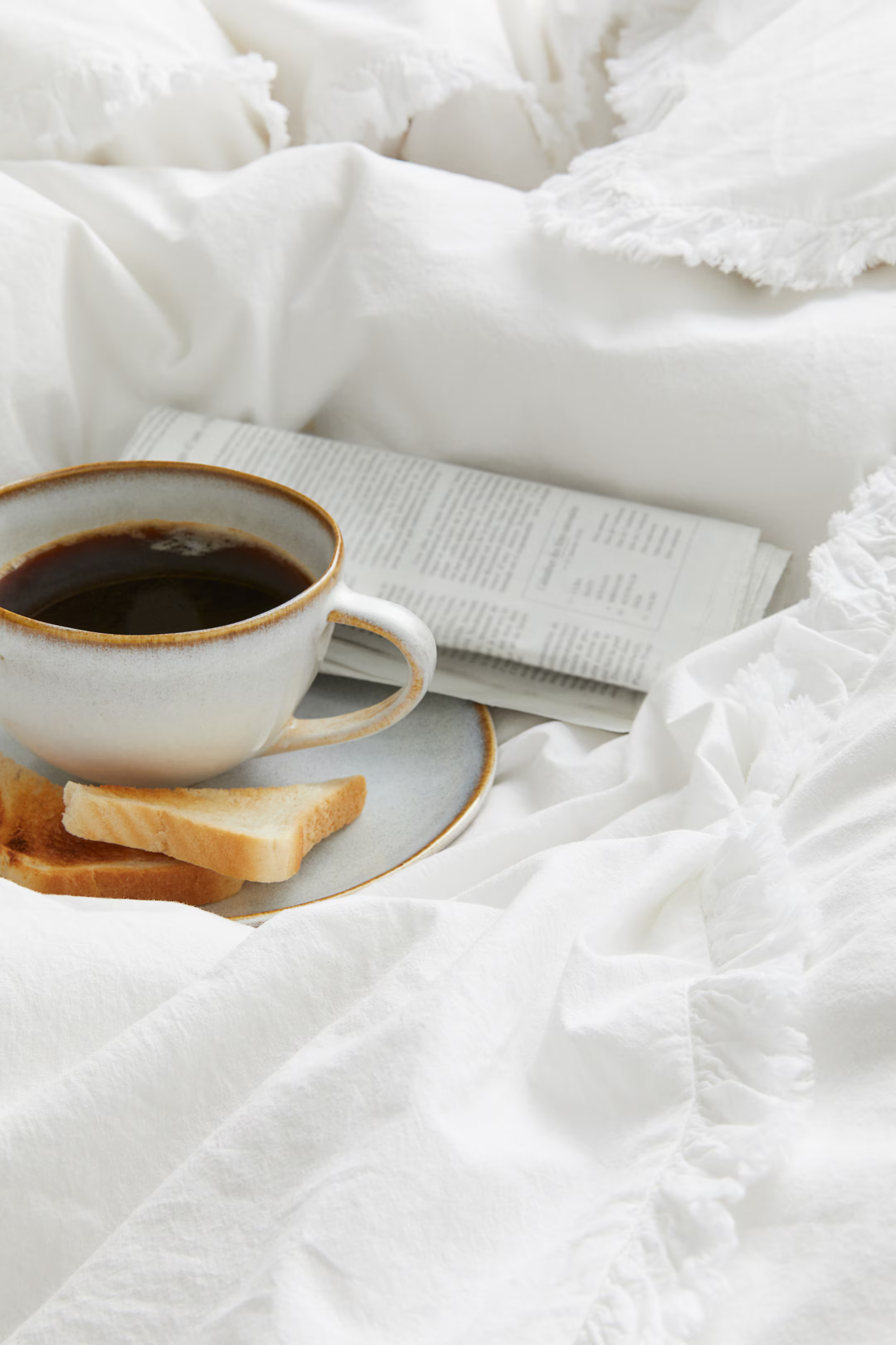 Ruffle-trimmed Twin Duvet Cover Set | H&M (US + CA)