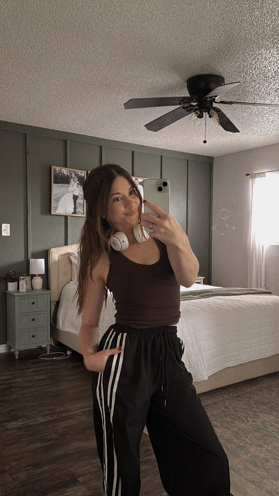 Track pants from @amazonfindsandfashion and tank from @Aerie 🐻🖤

#LTKootd #LTKmomlife #LTKgrwm