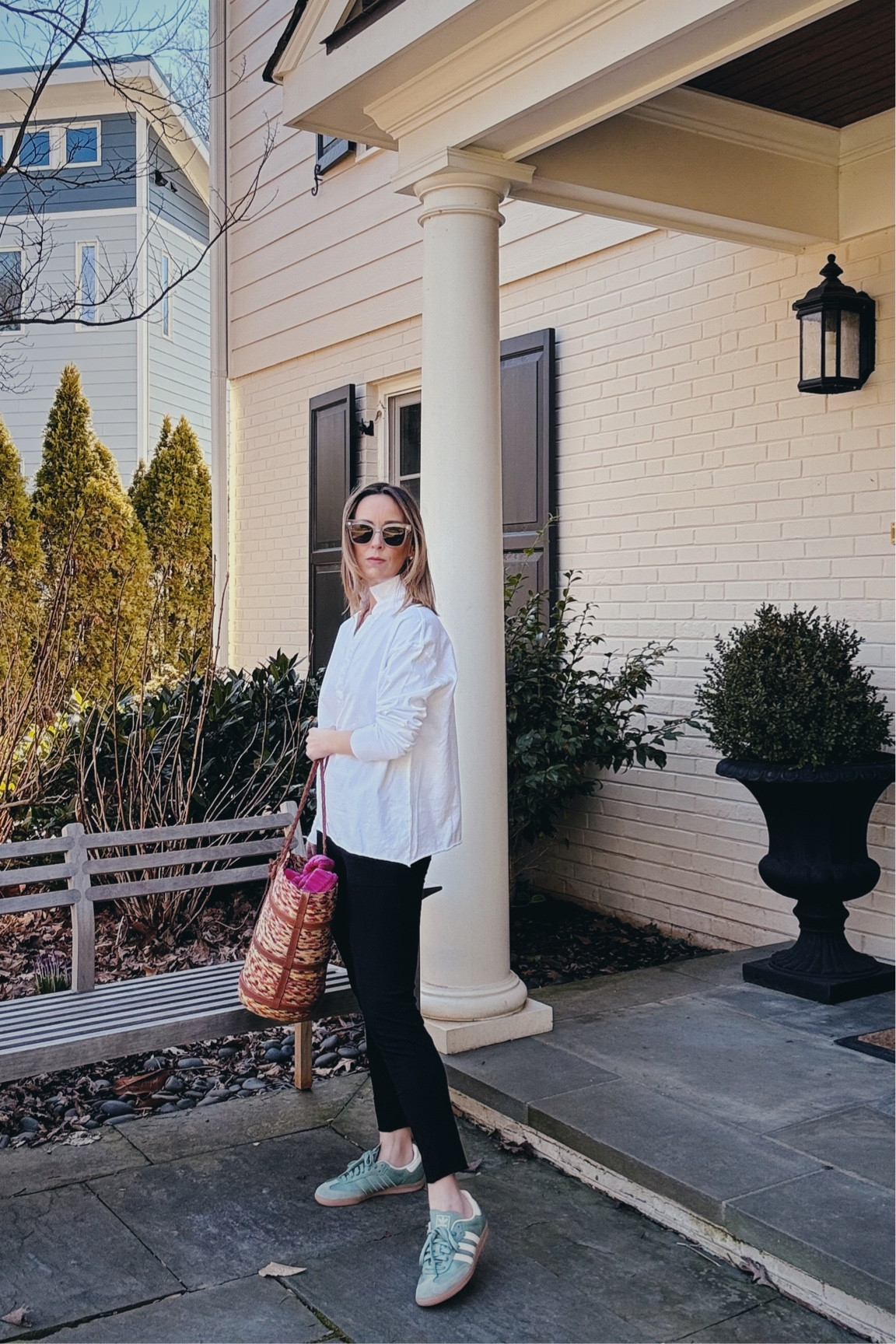 My favorite easy everyday picks from Frank and Eileen.  The Patrick henley is the perfect alternative to a white tee.  It's a midweight, structured cotton with a perfectly casual dropped shoulder seam.  I love the unfinished edges and boxy fit. #frankandeileenpartner #wearloverepeat #sponsored