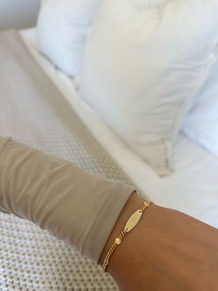 Personalized “T” bracelet ✨ 
