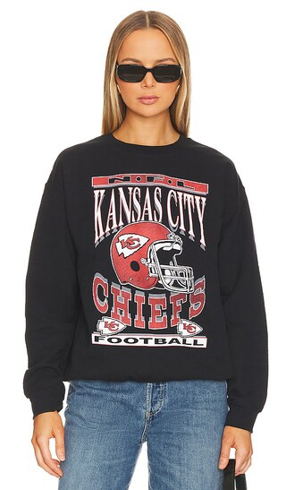 Chiefs Helmet Flea Market Crew in Black | Revolve Clothing (Global)