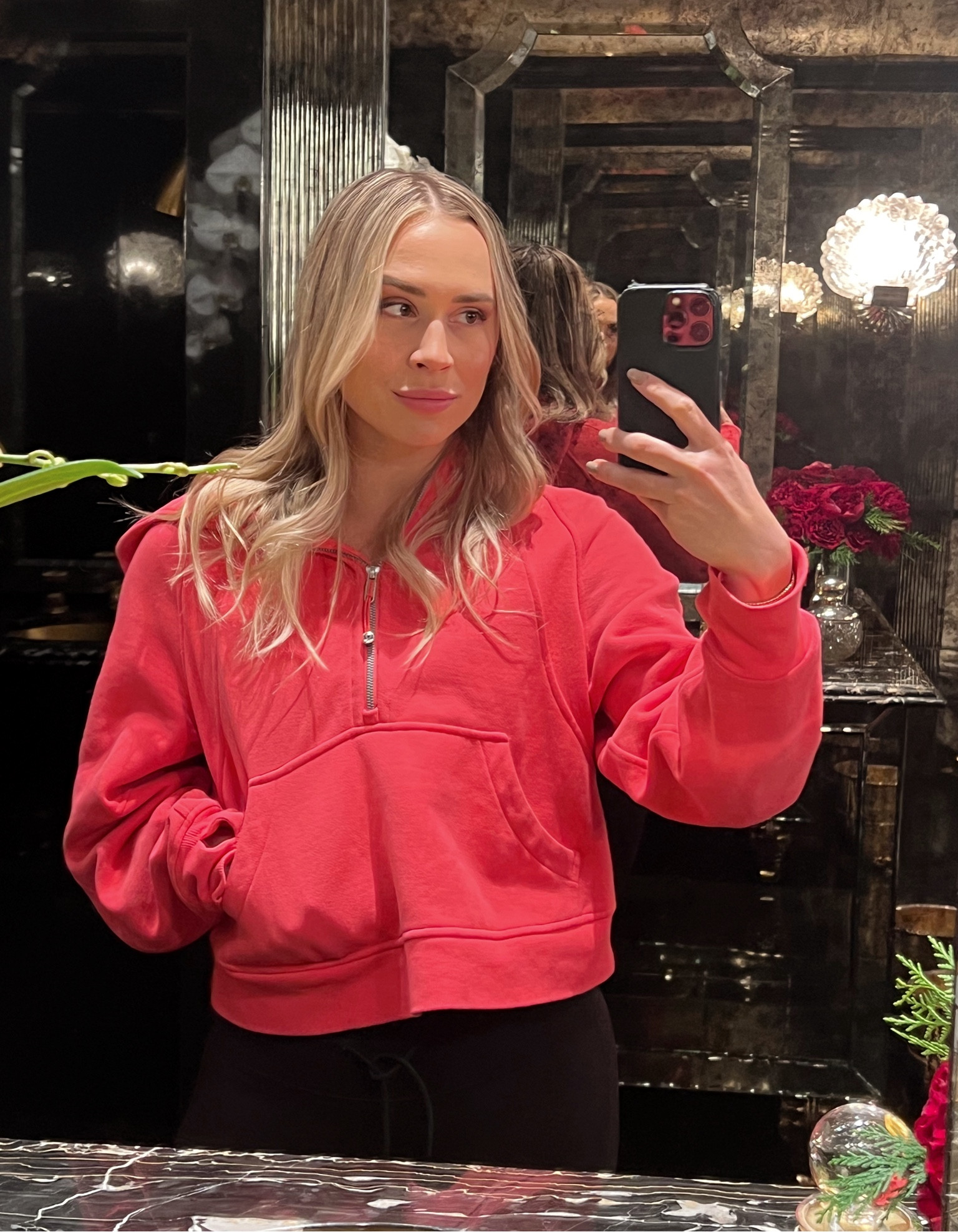 LIVING in the Lululemon Scuba

#LTKTravel #LTKGiftGuide #LTKFitness