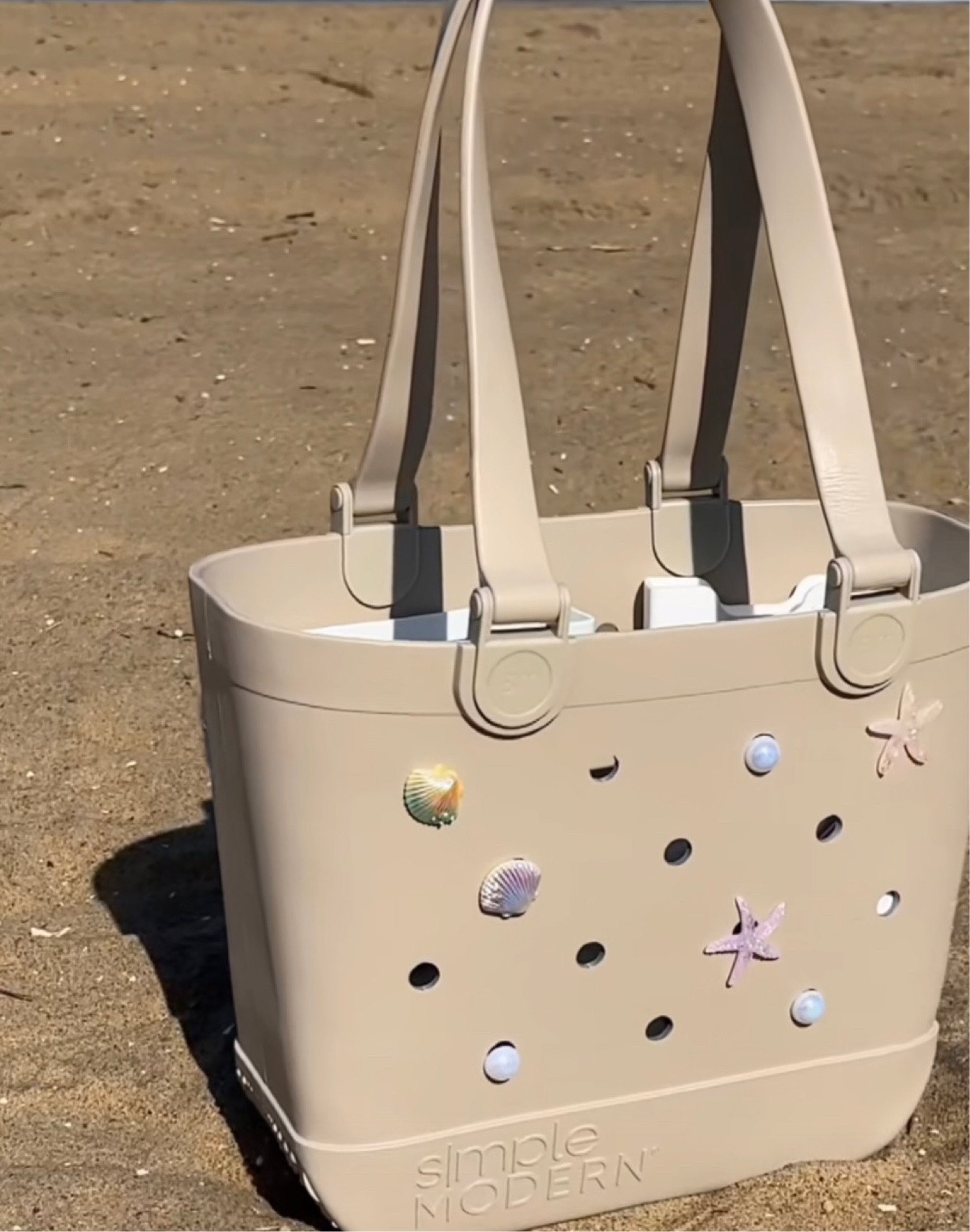 Affordable waterproof tote that is the beach must have of the year! 

#beachbag
#boggbagdupe
#boggdupe


#LTKActive #LTKFindsUnder50 #LTKFamily