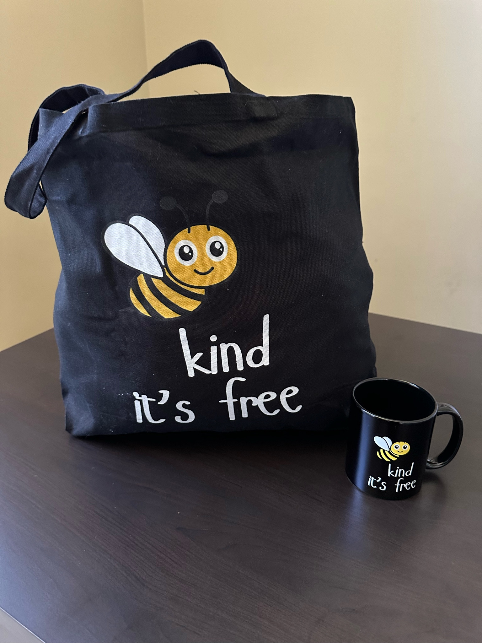 😍 Positive Vibes Merch! https://windowshopper22.myspreadshop.com/

#LTKFamily #LTKHome #LTKMens