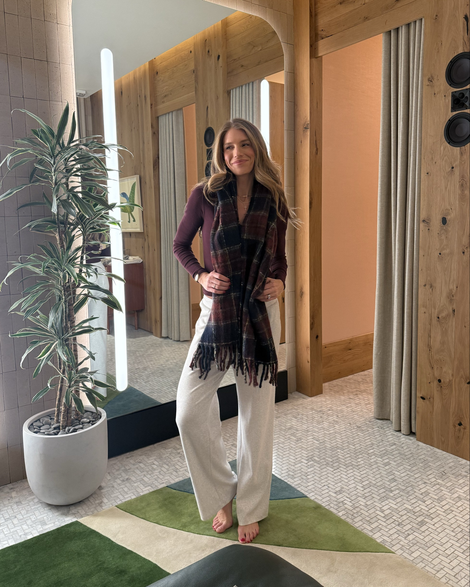 Aritzia Sizing: 
Most items run tts. I wear a medium in most items and size 6 for length. Medium in denim shirt but runs oversized.  Im usually a 4/6 and veer on the 6 side with aritzia. pre pregnancy their jeans run tts and I wear 27 tall and medium tall in any bottoms



Aritzia, holiday outfit, red sweater, bump friendly

#LTKHoliday #LTKTall