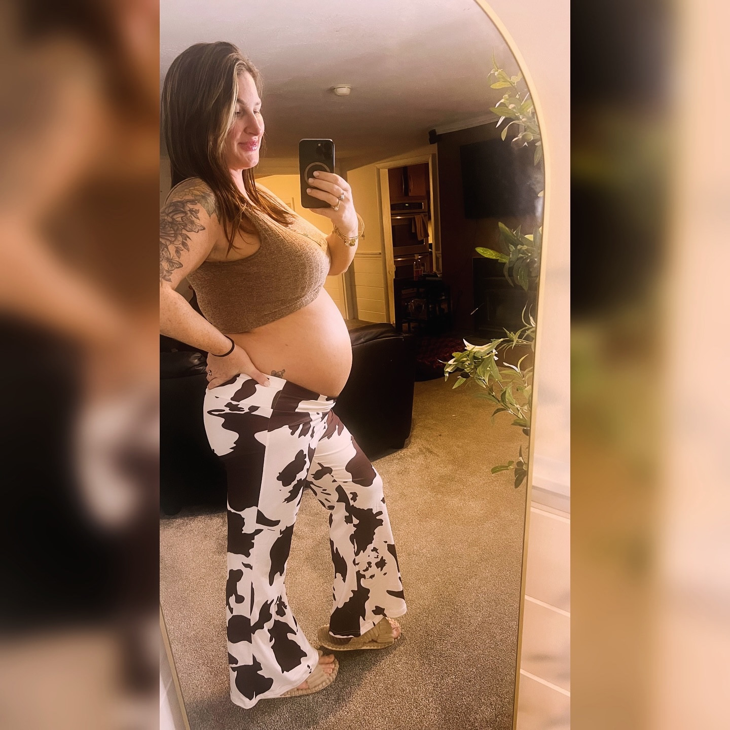 Moo-vin’ right along in this pregnancy journey 🐮✨

#PregnancyStyle #CowPrint #OOTD #PreggoVibes #BumpStyle #MirrorSelfie #BabyBelly #Surrogate #Surrogacy #Bump