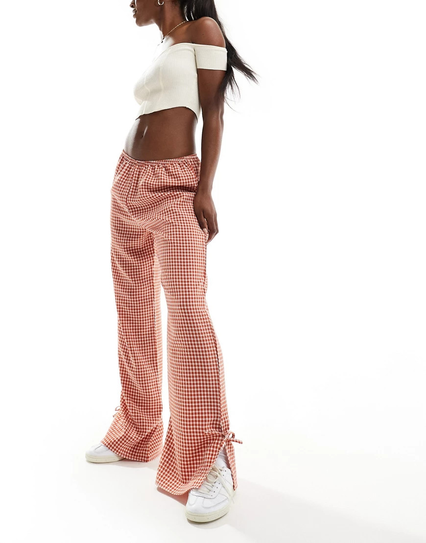 Miss Selfridge pull on cotton poplin wide leg gingham trouser with tie side detail in rust-Red | ASOS (Global)