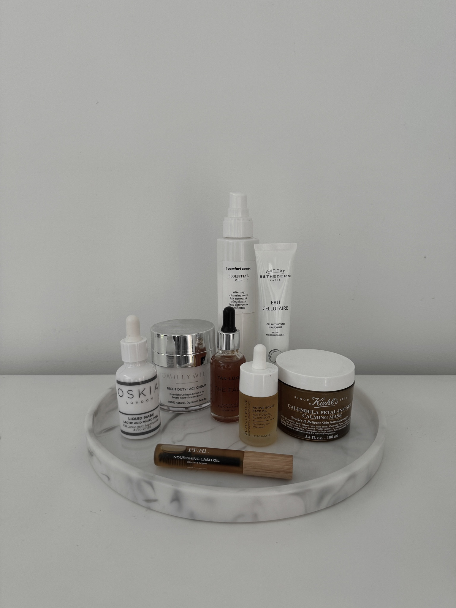 Some current beauty favourites — and the @comfortzoneskin_official essential milk smells incredible! One of my top light weight cleansers! 🫧🤍



#LTKbeauty #LTKeurope #LTKstyletip