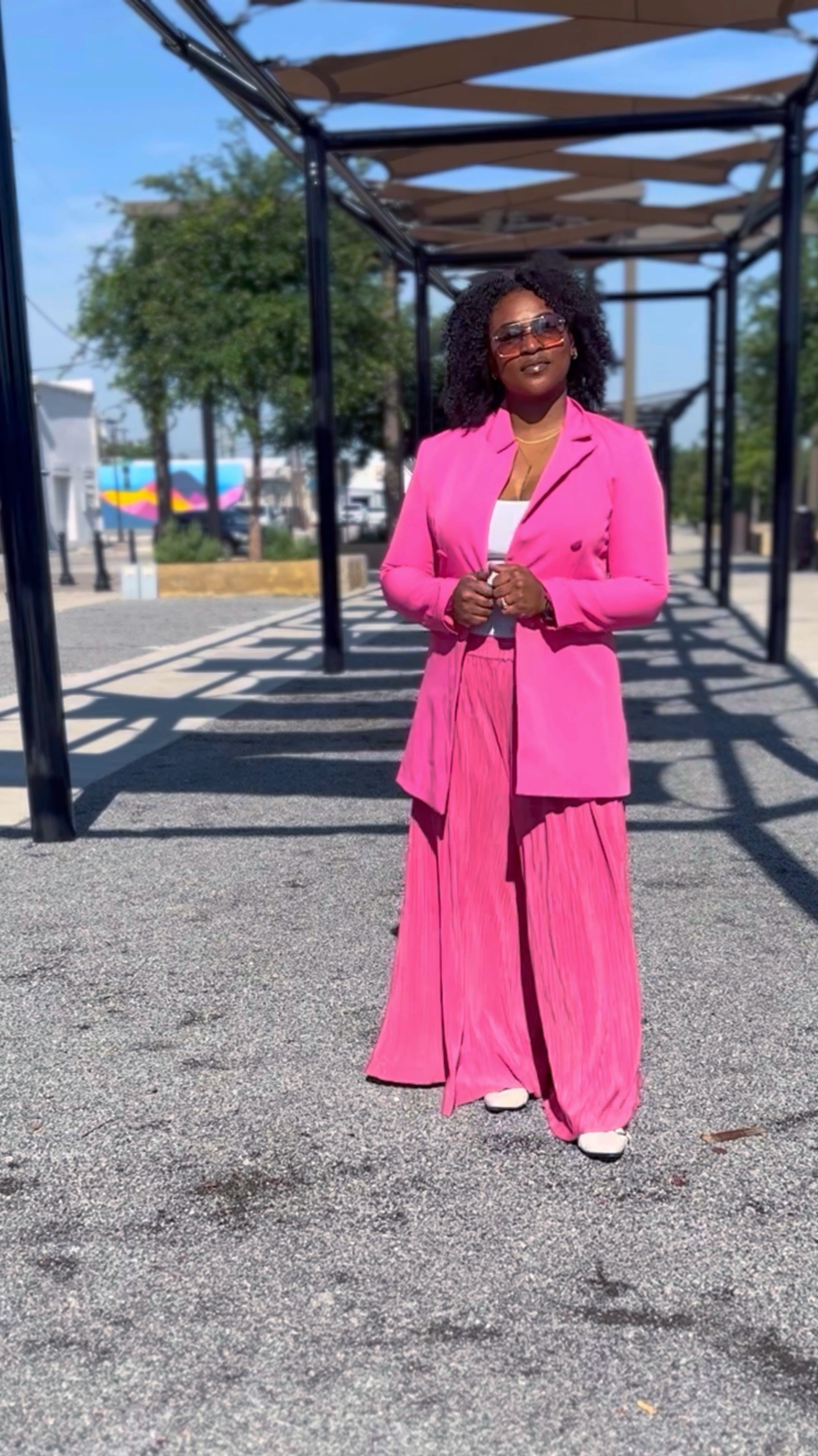 Today’s ootd. Linking the flats (they have cushion in them 🙌🏾) + sunnies 

#LTKStyleTip #LTKVideo #LTKFindsUnder50