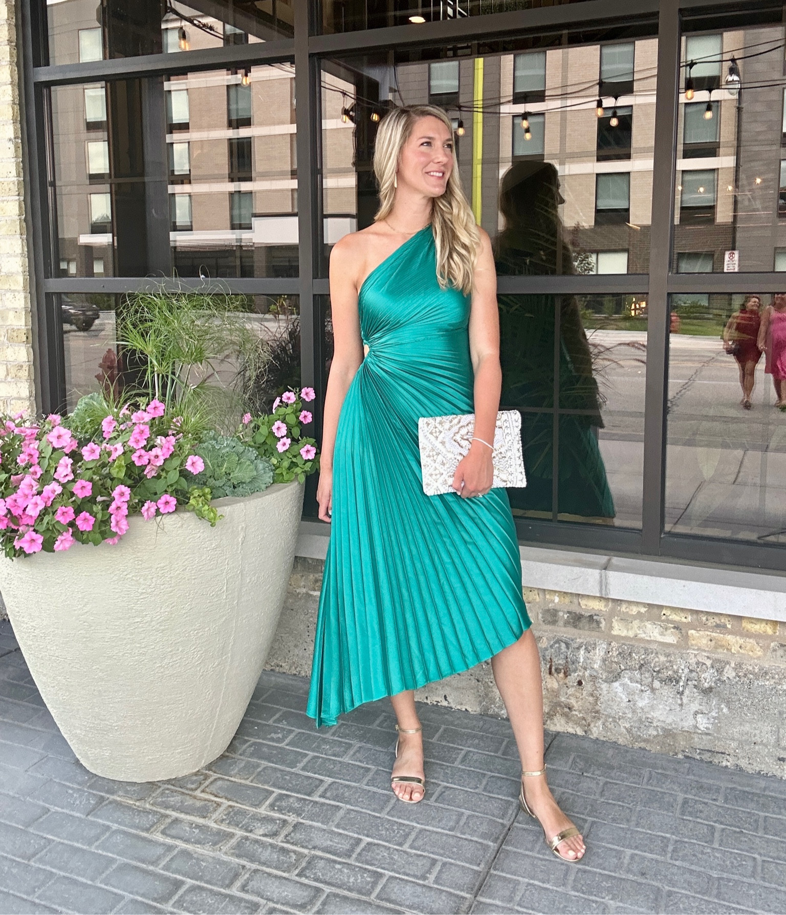 ワンピース VALLAN Sleeveless Drape Pleats Dress Sleeveless Drape Pleats Dress – VALLAN