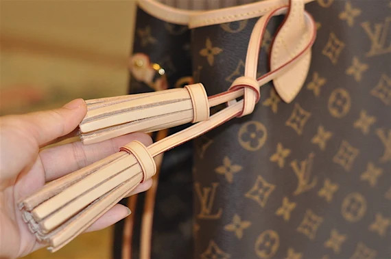 Mcraft Handmade Vachetta Leather Tassel Purse Charm Bag Charm - Etsy | Etsy (US)