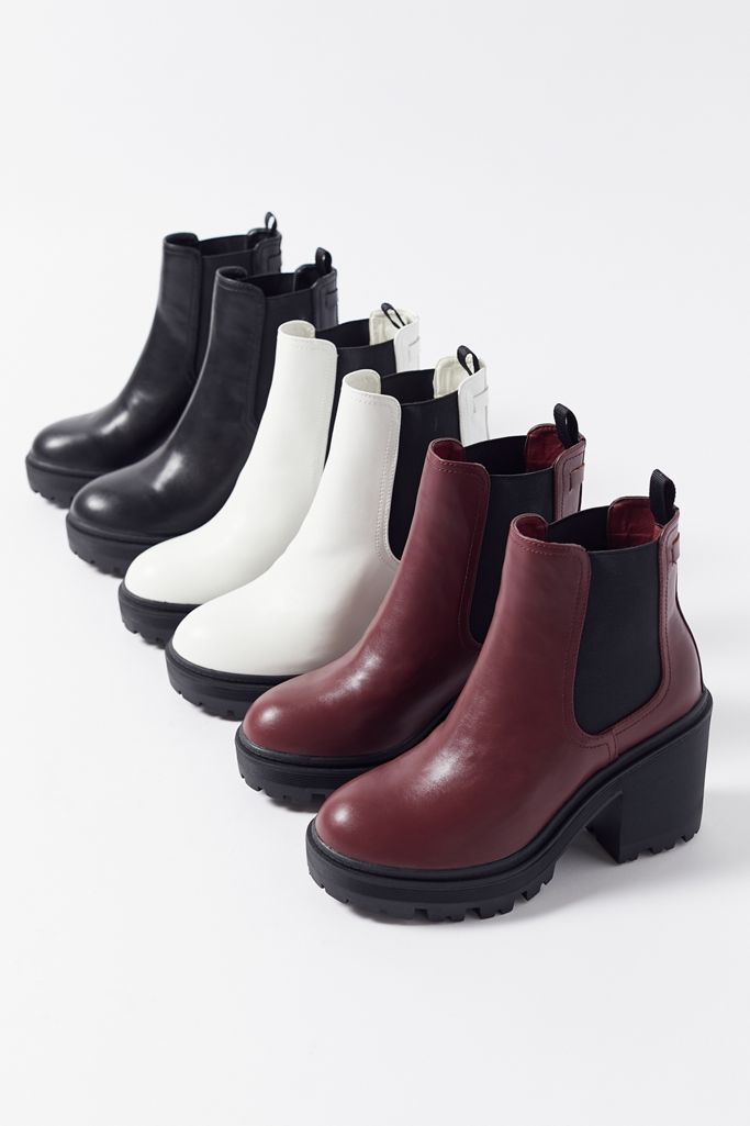 UO Chloe Chelsea Boot | Urban Outfitters (US and RoW)