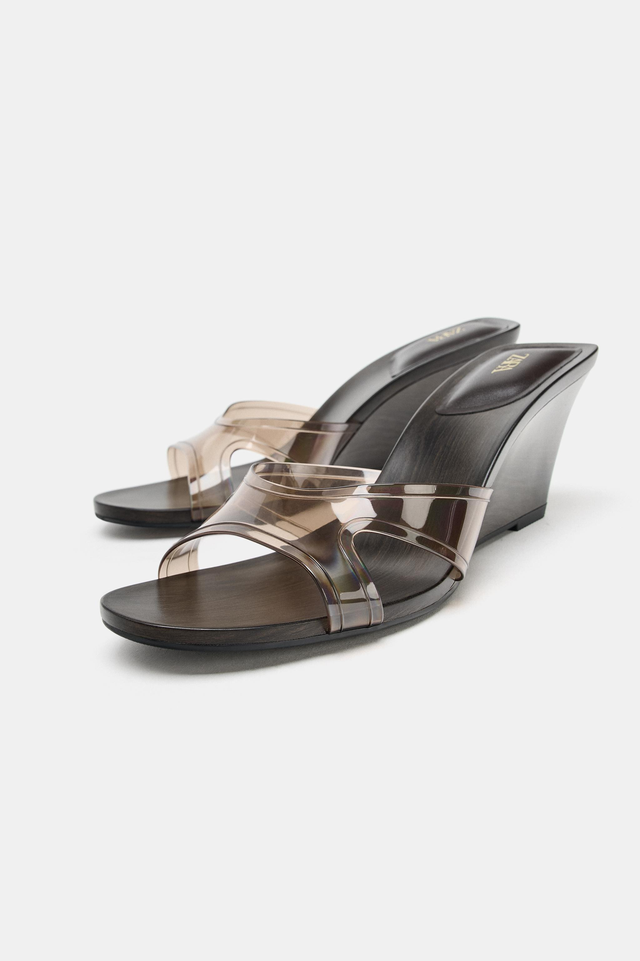 WEDGE SANDALS WITH VINYL EFFECT | Zara US