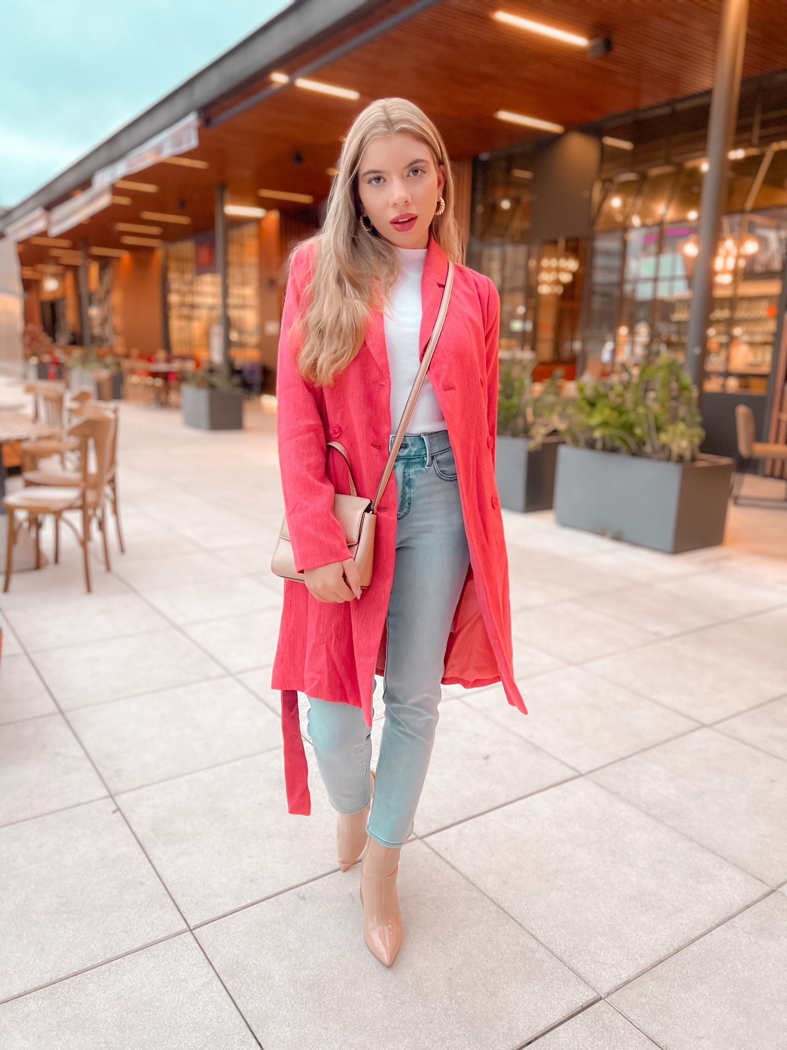 Get ready for fall in this gorgeous rose colored jacket, paired with jeans or matching pants for the perfect elevated casual look! 

#LTKSeasonal #LTKFind #LTKworkwear