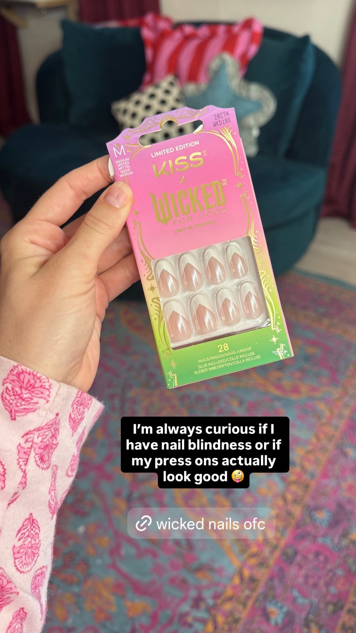 EASY AND PRETTY PRESS ON NAILS 🩷❤️

#LTKBeauty #LTKGiftGuide #LTKselfcare