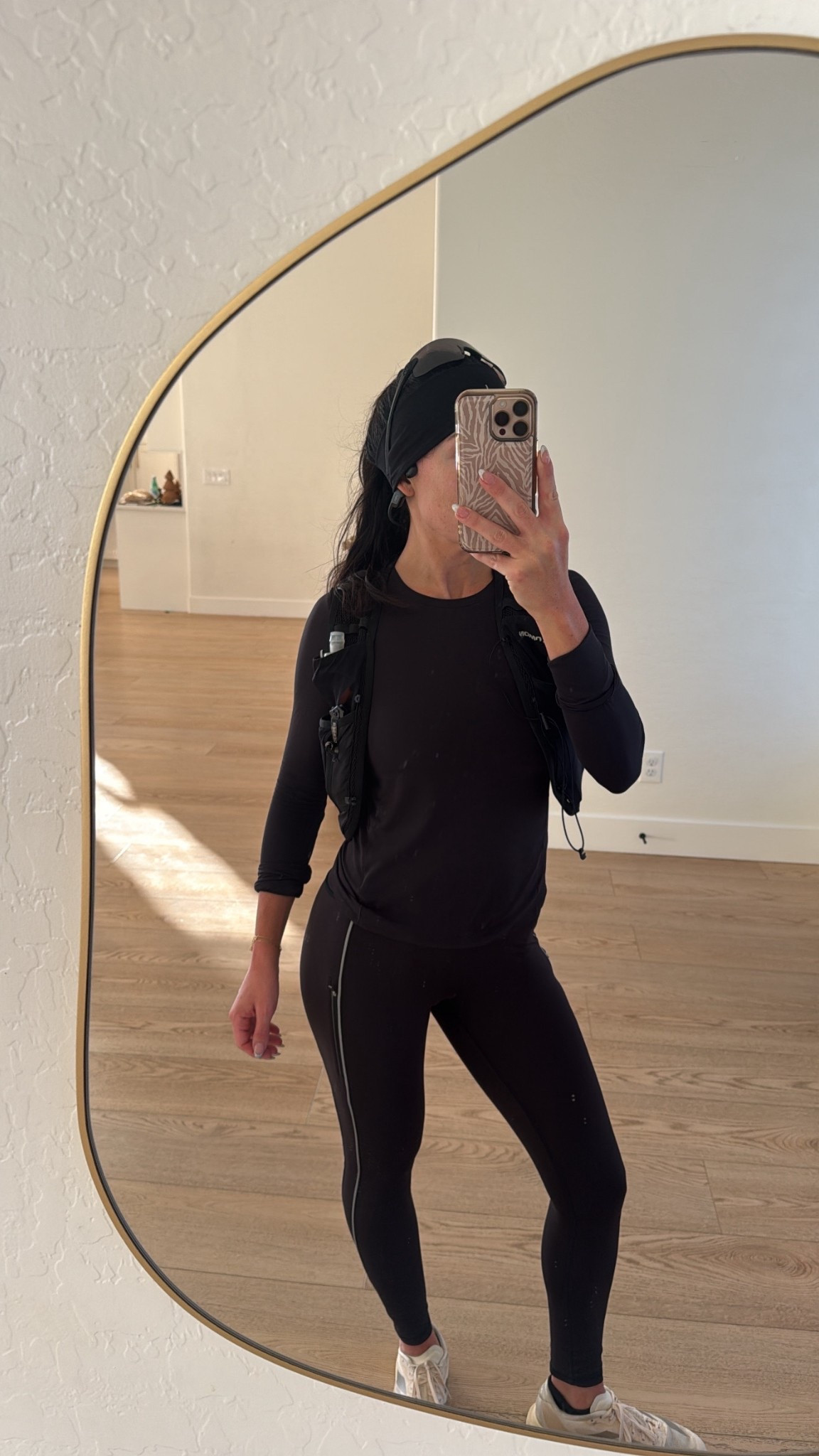 Happy Sunday! Ran 9 miles this morning and now I’m getting ready to take the girls to a Christmas show! Sharing my favorite leggings from Athleta for running. They are slightly fleece lined and hold up well. I’m in a size XS // my top is from Walmart! 

Running gear 
Active 
Workout 


#LTKmorningroutine #LTKfitnessgoals #LTKdayinmylife