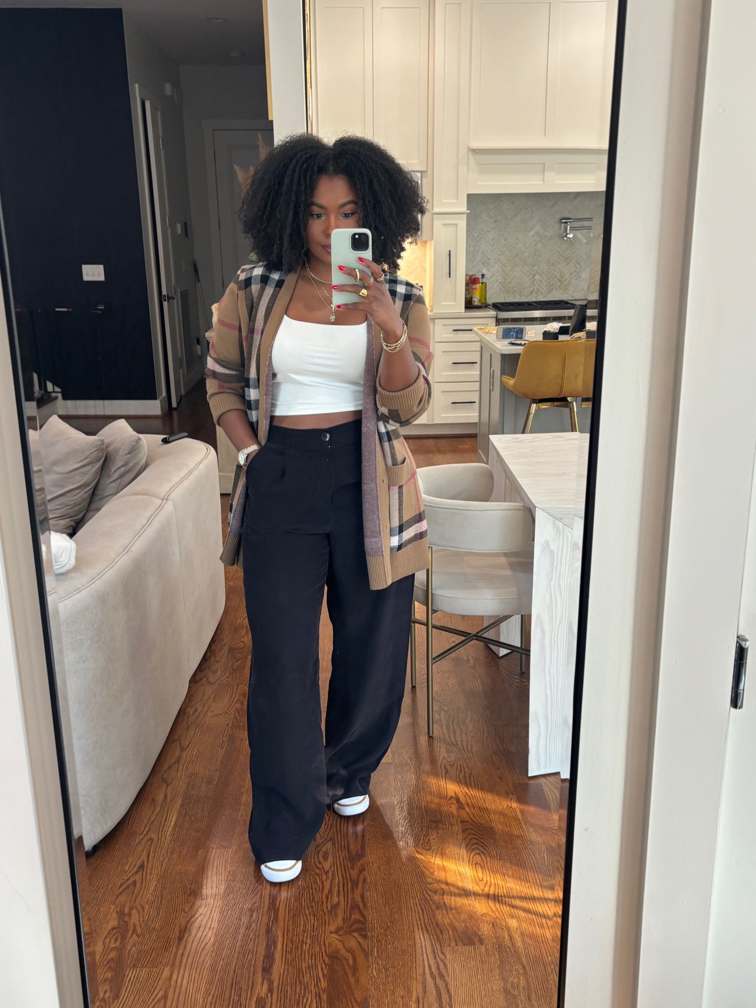 Casual vibes 


#LTKCyberWeek #LTKmidsize