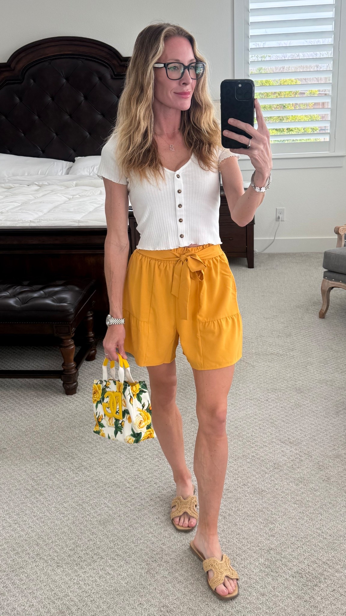 💛🤍💛🤍💛

#LTKootd #LTKActive #LTKSeasonal