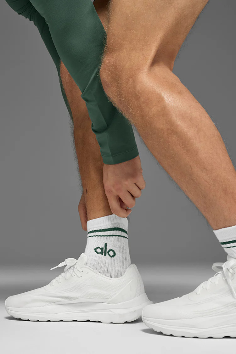 Unisex Half-Crew Throwback Sock | Alo Yoga (US)